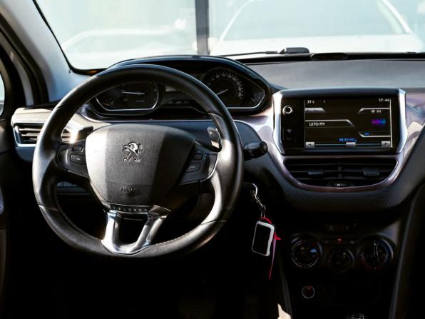 Peugeot 2008 I с пробегом 2014 года, цена 765 000 рублей, 129766 км, внедорожник, Автокод Объявления