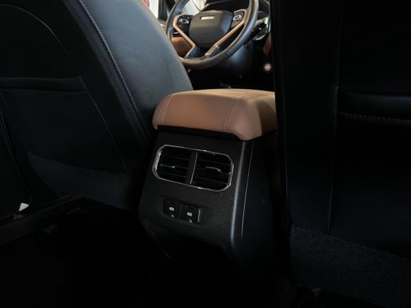 Haval Jolion I с пробегом 2022 года, цена 2 100 000 рублей, 61723 км, внедорожник, Автокод Объявления
