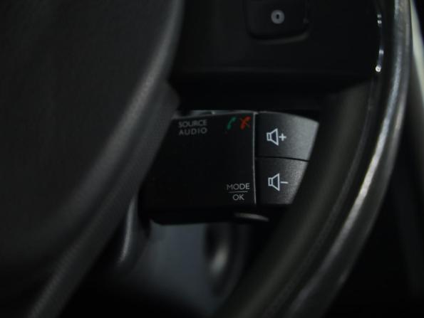 Renault Sandero II с пробегом 2016 года, цена 799 000 рублей, 104200 км, хэтчбек, Автокод Объявления