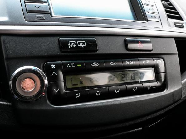 Toyota Hilux VII Рестайлинг с пробегом 2015 года, цена 2 510 000 рублей, 229840 км, offers.body_type.unknown, Автокод Объявления