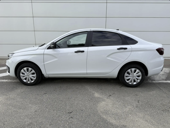 Lada (ВАЗ) Vesta I Рестайлинг (NG) с пробегом 2023 года, цена 1 160 000 рублей, 23079 км, седан, Автокод Объявления