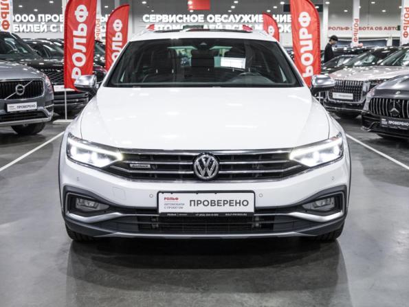 Volkswagen Passat B8 Рестайлинг с пробегом 2019 года, цена 4 039 700 рублей, 92409 км, универсал, Автокод Объявления