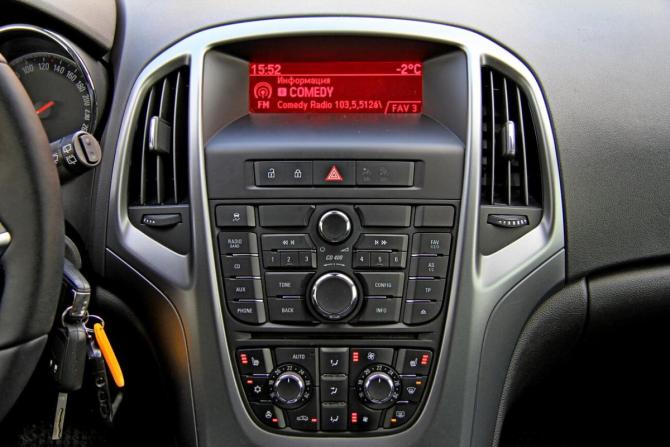 Opel Astra J Рестайлинг с пробегом 2013 года, цена 664 000 рублей, 215168 км, хэтчбек, Автокод Объявления