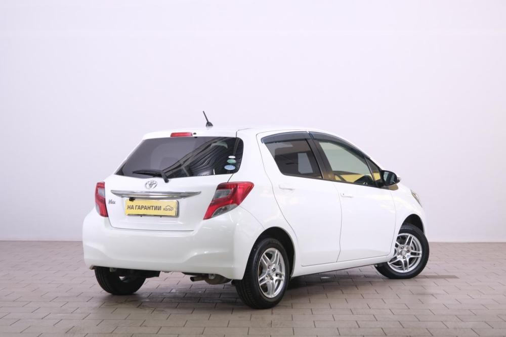 Toyota Vitz III (XP130) Рестайлинг Омск  - изображение 7