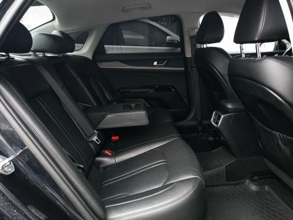 Kia K5 III с пробегом 2021 года, цена 2 456 000 рублей, 135000 км, седан, Автокод Объявления