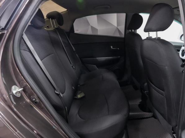 Kia Rio III Рестайлинг с пробегом 2016 года, цена 773 000 рублей, 215632 км, седан, Автокод Объявления