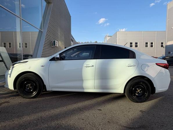 Kia Rio IV с пробегом 2019 года, цена 1 390 000 рублей, 111702 км, седан, Автокод Объявления