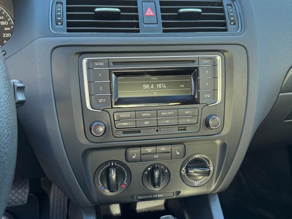 Volkswagen Jetta VI Рестайлинг с пробегом 2014 года, цена 1 317 000 рублей, 123000 км, седан, Автокод Объявления