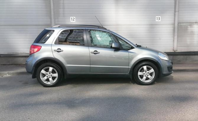 Suzuki SX4 I (Classic) Рестайлинг с пробегом 2011 года, цена 669 000 рублей, 164878 км, хэтчбек, Автокод Объявления