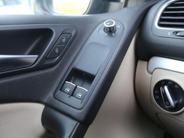 Volkswagen Golf VI с пробегом 2012 года, цена 730 000 рублей, 177147 км, хэтчбек, Автокод Объявления