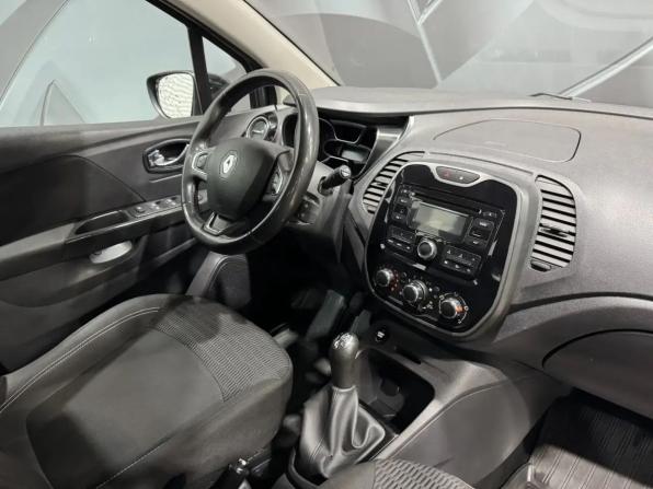 Renault Kaptur I с пробегом 2017 года, цена 1 225 000 рублей, 187200 км, внедорожник, Автокод Объявления