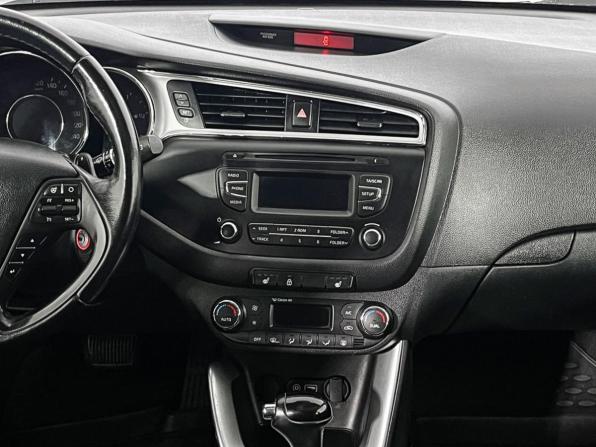 Kia Ceed II Рестайлинг с пробегом 2016 года, цена 1 145 000 рублей, 158603 км, хэтчбек, Автокод Объявления