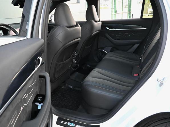 Geely Monjaro I с пробегом 2024 года, цена 3 649 000 рублей, 9009 км, внедорожник, Автокод Объявления