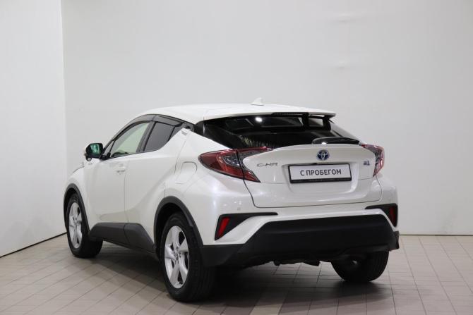 Toyota C-HR I с пробегом 2018 года, цена 1 890 000 рублей, 93169 км, внедорожник, Автокод Объявления