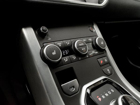 Land Rover Range Rover Evoque I Рестайлинг с пробегом 2017 года, цена 2 150 000 рублей, 201100 км, внедорожник, Автокод Объявления
