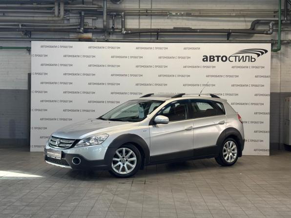 Dongfeng H30 Cross с пробегом 2016 года, цена 499 000 рублей, 101000 км, хэтчбек, Автокод Объявления