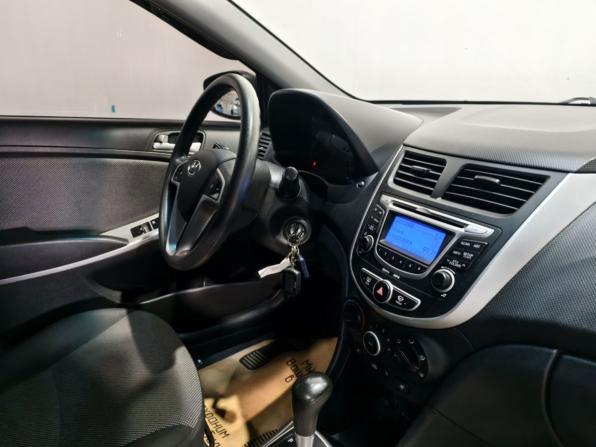 Hyundai Solaris I с пробегом 2013 года, цена 875 000 рублей, 100428 км, седан, Автокод Объявления