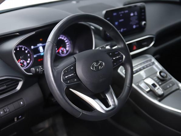 Hyundai Santa Fe IV Рестайлинг с пробегом 2021 года, цена 3 750 000 рублей, 44417 км, внедорожник, Автокод Объявления