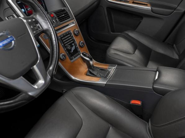 Volvo XC60 I Рестайлинг с пробегом 2014 года, цена 1 710 000 рублей, 230943 км, внедорожник, Автокод Объявления