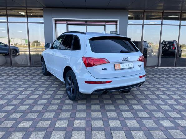 Audi Q5 I (8R) с пробегом 2010 года, цена 990 000 рублей, 231295 км, внедорожник, Автокод Объявления