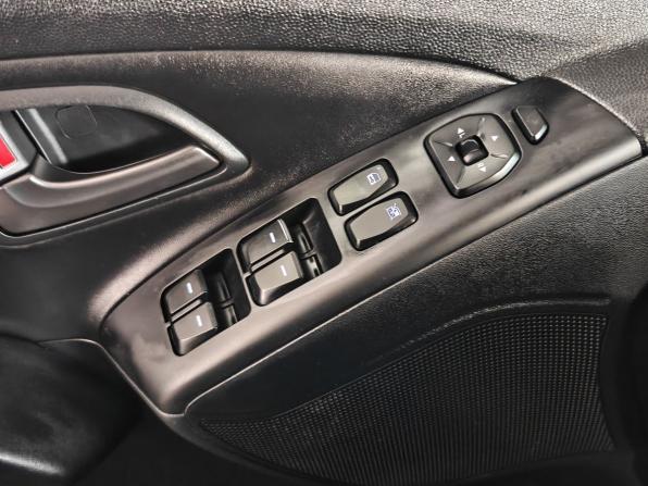 Hyundai ix35 I Рестайлинг с пробегом 2014 года, цена 1 150 000 рублей, 230775 км, внедорожник, Автокод Объявления