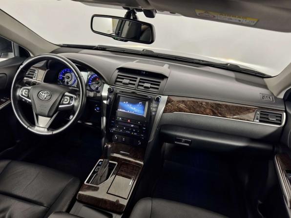 Toyota Camry VII (XV50) Рестайлинг с пробегом 2016 года, цена 1 785 000 рублей, 210000 км, седан, Автокод Объявления