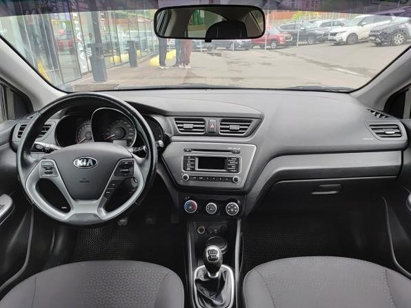 Kia Rio III Рестайлинг с пробегом 2016 года, цена 899 000 рублей, 217000 км, седан, Автокод Объявления