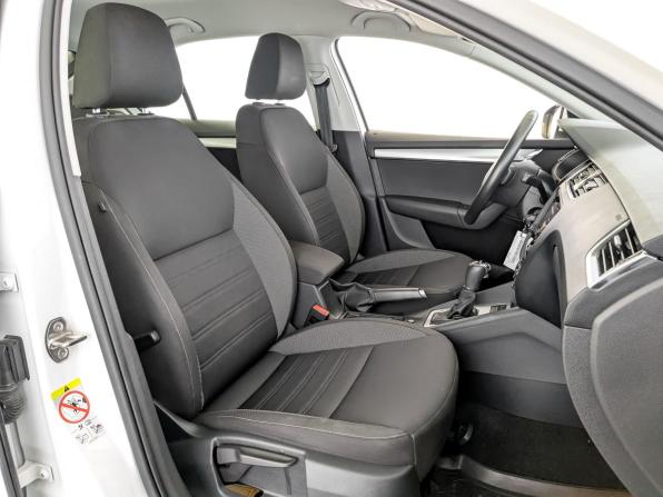 Skoda Octavia III (A7) Рестайлинг с пробегом 2020 года, цена 2 200 000 рублей, 39117 км, лифтбек, Автокод Объявления