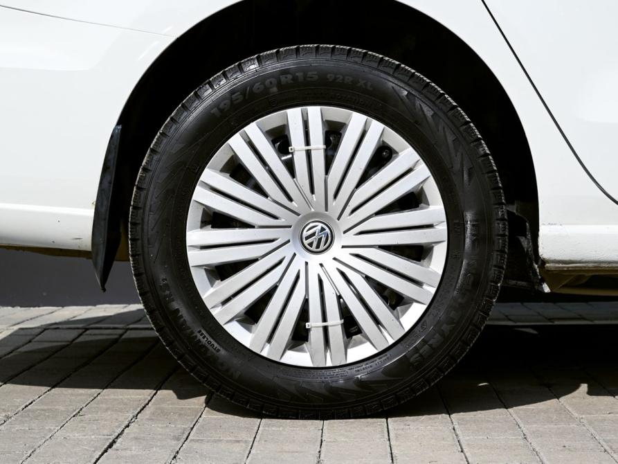 Volkswagen Polo V Рестайлинг Екатеринбург  - изображение 19
