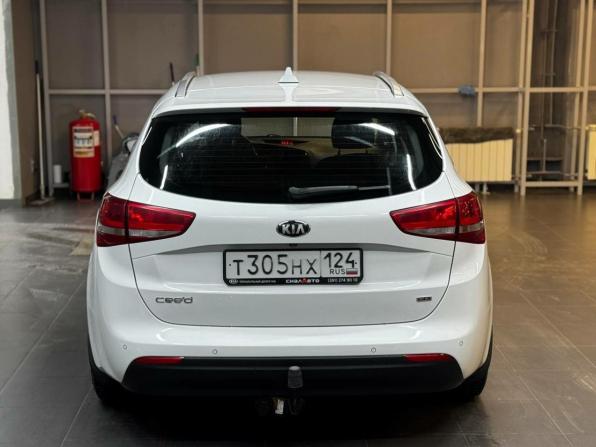Kia Ceed II Рестайлинг с пробегом 2017 года, цена 1 327 000 рублей, 86500 км, универсал, Автокод Объявления