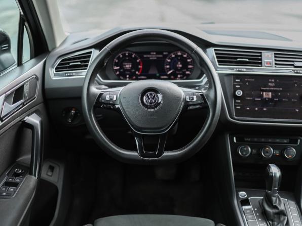 Volkswagen Tiguan II с пробегом 2018 года, цена 3 299 000 рублей, 126300 км, внедорожник, Автокод Объявления