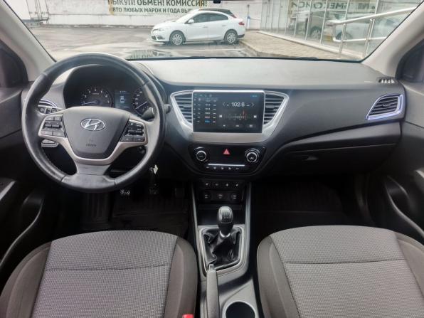 Hyundai Solaris II с пробегом 2019 года, цена 1 049 000 рублей, 100891 км, седан, Автокод Объявления