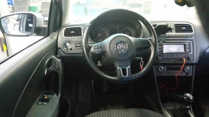 Volkswagen Polo V с пробегом 2013 года, цена 655 000 рублей, 176606 км, седан, Автокод Объявления