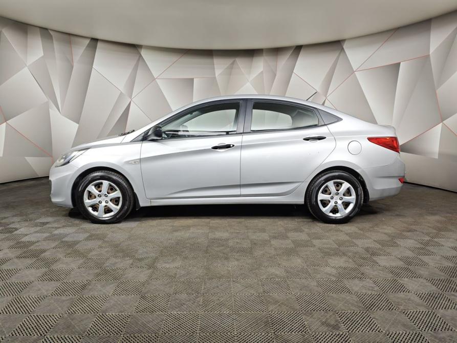 Hyundai Solaris I Москва  - изображение 5