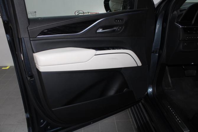 Cadillac Escalade V с пробегом 2021 года, цена 10 800 000 рублей, 103789 км, внедорожник, Автокод Объявления