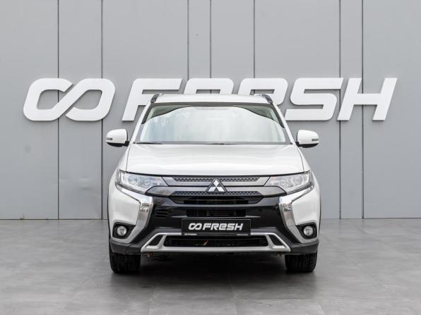 Mitsubishi Outlander III Рестайлинг 3 с пробегом 2021 года, цена 2 390 000 рублей, 101996 км, внедорожник, Автокод Объявления