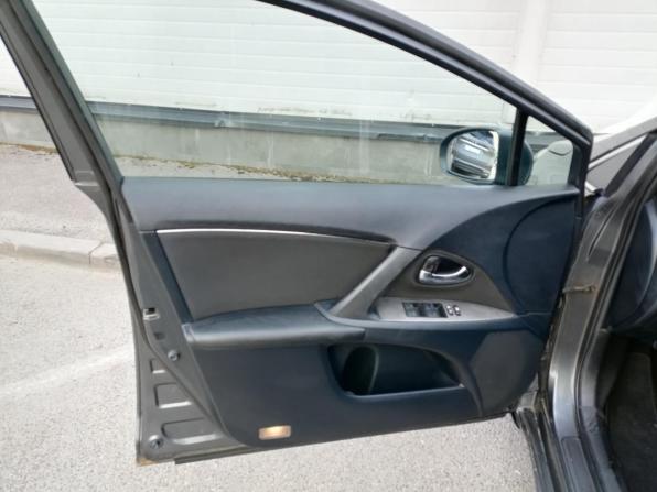 Toyota Avensis III с пробегом 2009 года, цена 749 000 рублей, 380717 км, универсал, Автокод Объявления