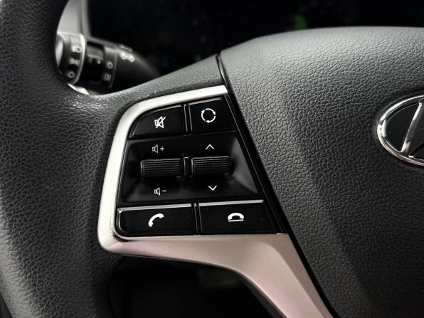 Hyundai Solaris II Рестайлинг с пробегом 2021 года, цена 1 650 000 рублей, 79524 км, седан, Автокод Объявления