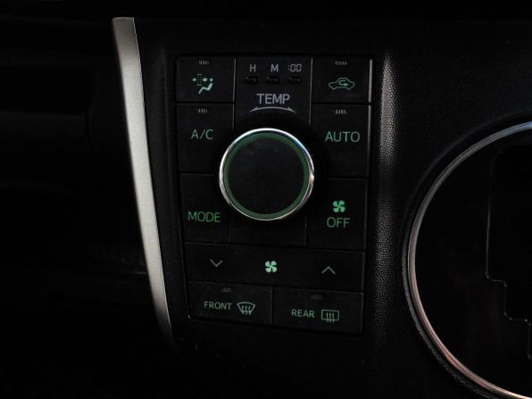 Toyota Wish II с пробегом 2010 года, цена 1 199 000 рублей, 152683 км, минивэн, Автокод Объявления