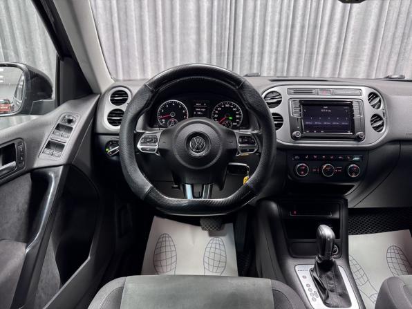 Volkswagen Tiguan I Рестайлинг с пробегом 2016 года, цена 1 590 000 рублей, 260053 км, внедорожник, Автокод Объявления