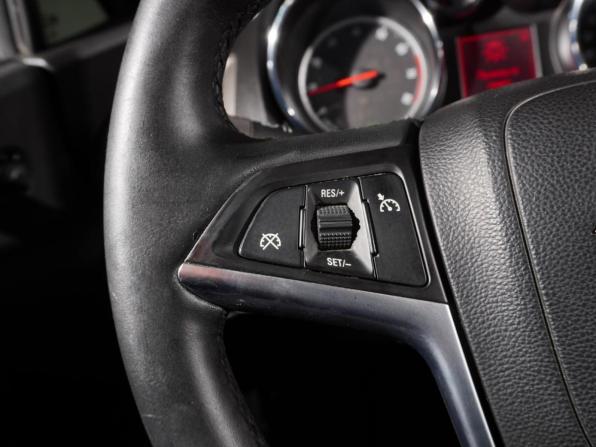 Opel Astra J с пробегом 2012 года, цена 618 000 рублей, 241166 км, хэтчбек, Автокод Объявления