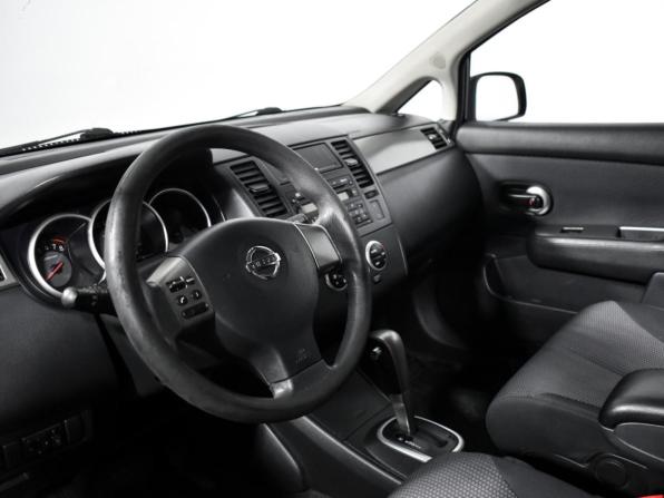 Nissan Tiida I с пробегом 2010 года, цена 499 000 рублей, 252138 км, хэтчбек, Автокод Объявления