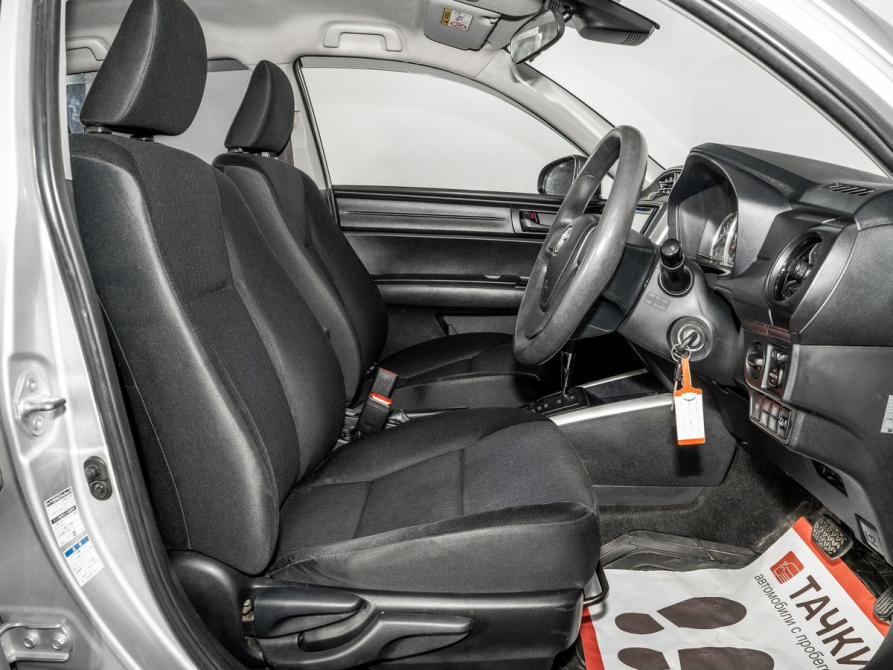 Toyota Corolla XI (E160 E170 E180) Рестайлинг 1 Иркутск  - изображение 5