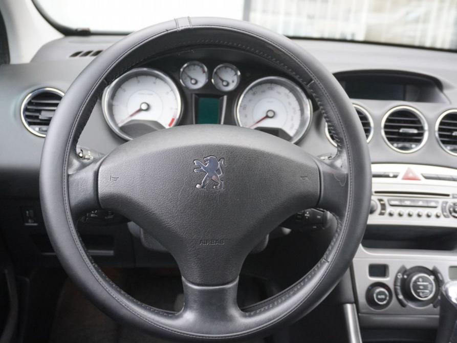 Peugeot 308 I Москва  - изображение 14