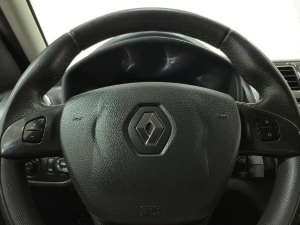 Renault Sandero II с пробегом 2017 года, цена 1 045 000 рублей, 59748 км, хэтчбек, Автокод Объявления