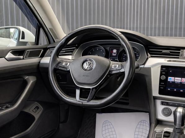 Volkswagen Passat B8 с пробегом 2018 года, цена 1 687 000 рублей, 235426 км, седан, Автокод Объявления