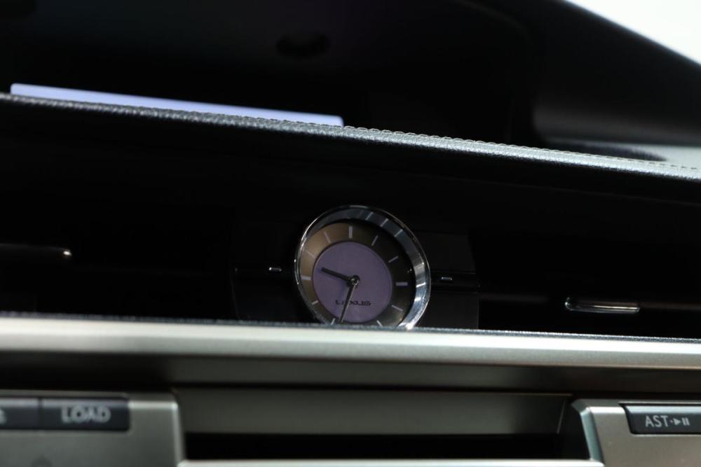 Lexus ES VI Сургут  - изображение 24