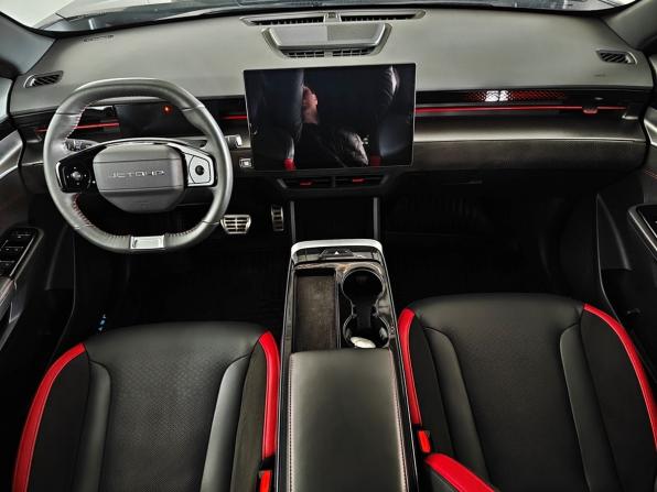 JETOUR DASHING I с пробегом 2023 года, цена 1 990 000 рублей, 41172 км, внедорожник, Автокод Объявления