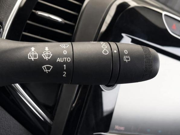 Renault Kaptur I Рестайлинг с пробегом 2021 года, цена 1 867 000 рублей, 56478 км, внедорожник, Автокод Объявления