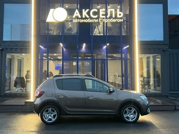 Renault Sandero II Рестайлинг с пробегом 2020 года, цена 1 175 000 рублей, 93113 км, хэтчбек, Автокод Объявления